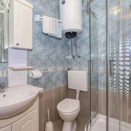 公寓 Vlado I Vesna 利缇纳